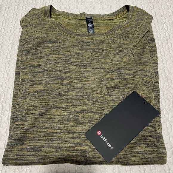 lululemon athletica Other - Men’s Lululemon LARGE Metal Vent Breathe Long Sleeve Athletic Shirt
